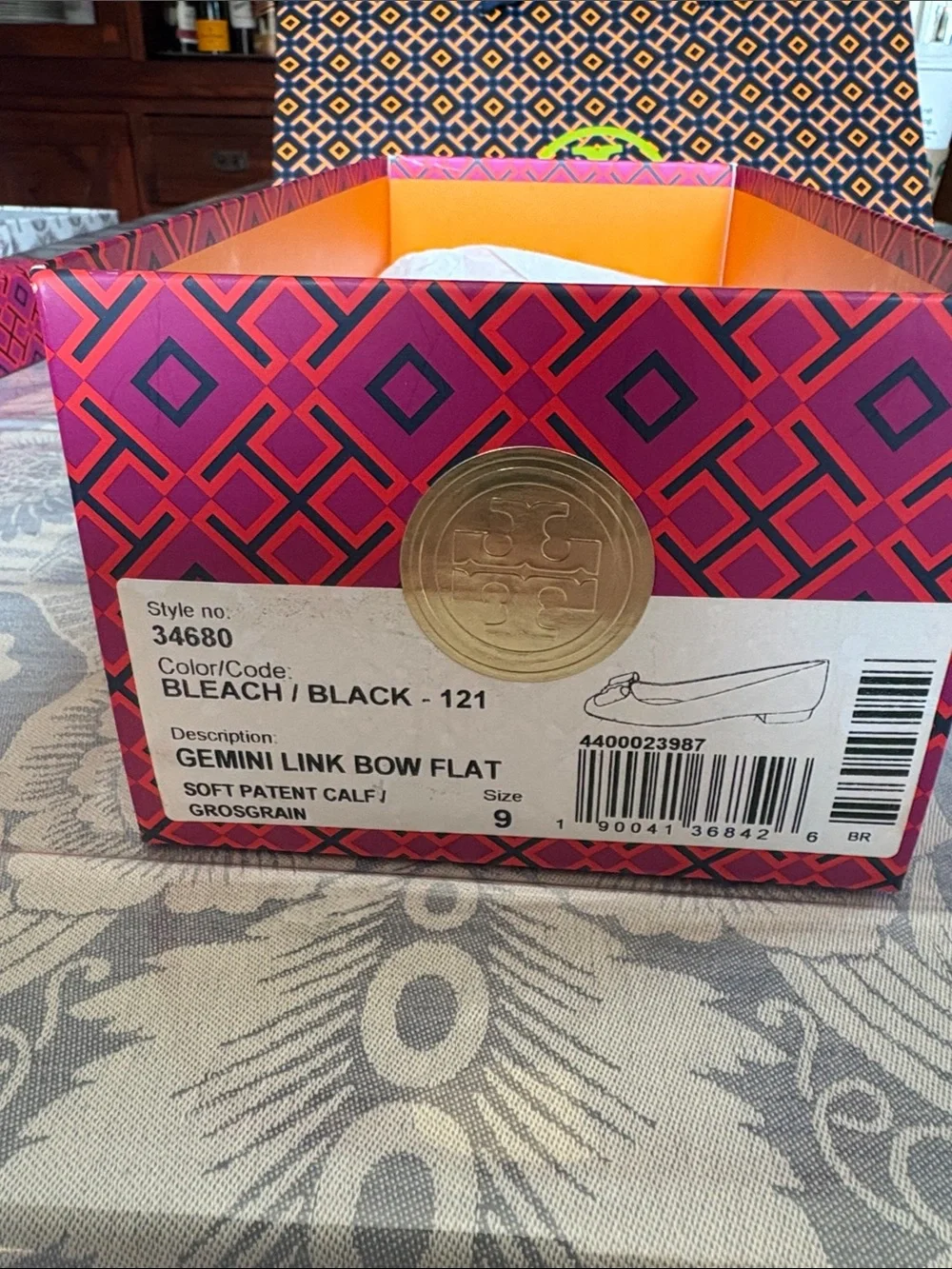 Tory Burch Bleach/Black Gemini Link Bow low heel.